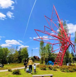 ミササガパーク、モニュメント、5月夏の花、愛知県刈谷市の観光・撮影スポットの画像と写真