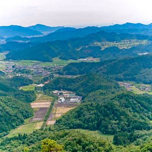 大桑城跡、古城山、６月夏、岐阜県山県市の観光・撮影スポットの画像と写真