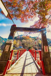 香嵐渓、紅葉、11月秋、愛知県豊田市の観光・撮影スポットの画像と写真