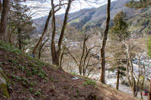 香嵐渓カタクリ群生地、飯盛山、3月春の花、愛知県豊田市の観光・撮影スポットの画像と写真