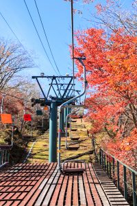 御在所ロープウェイ、紅葉、11月秋、三重県三重郡の観光・撮影スポットの名所