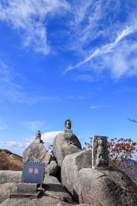 御在所ロープウェイ、紅葉、11月秋、三重県三重郡の観光・撮影スポットの名所