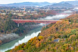苗木城跡、紅葉。11月秋、岐阜県中津川市市の観光・撮影スポットの名所