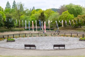 小牧市民四季の森、こいのぼり、3月春の花、愛知県小牧市の観光・撮影スポットの画像と写真