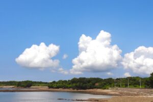 佐久島、空と海、アートの島、愛知県西尾市佐久島の観光・撮影スポットの画像と写真