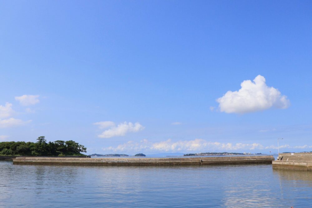 佐久島、空と海、アートの島、愛知県西尾市佐久島の観光・撮影スポットの画像と写真