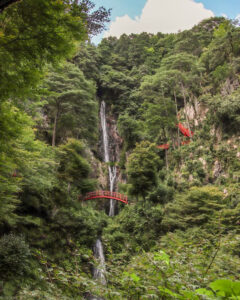 五宝の滝、７月夏、岐阜県加茂郡の観光・撮影スポットの名所