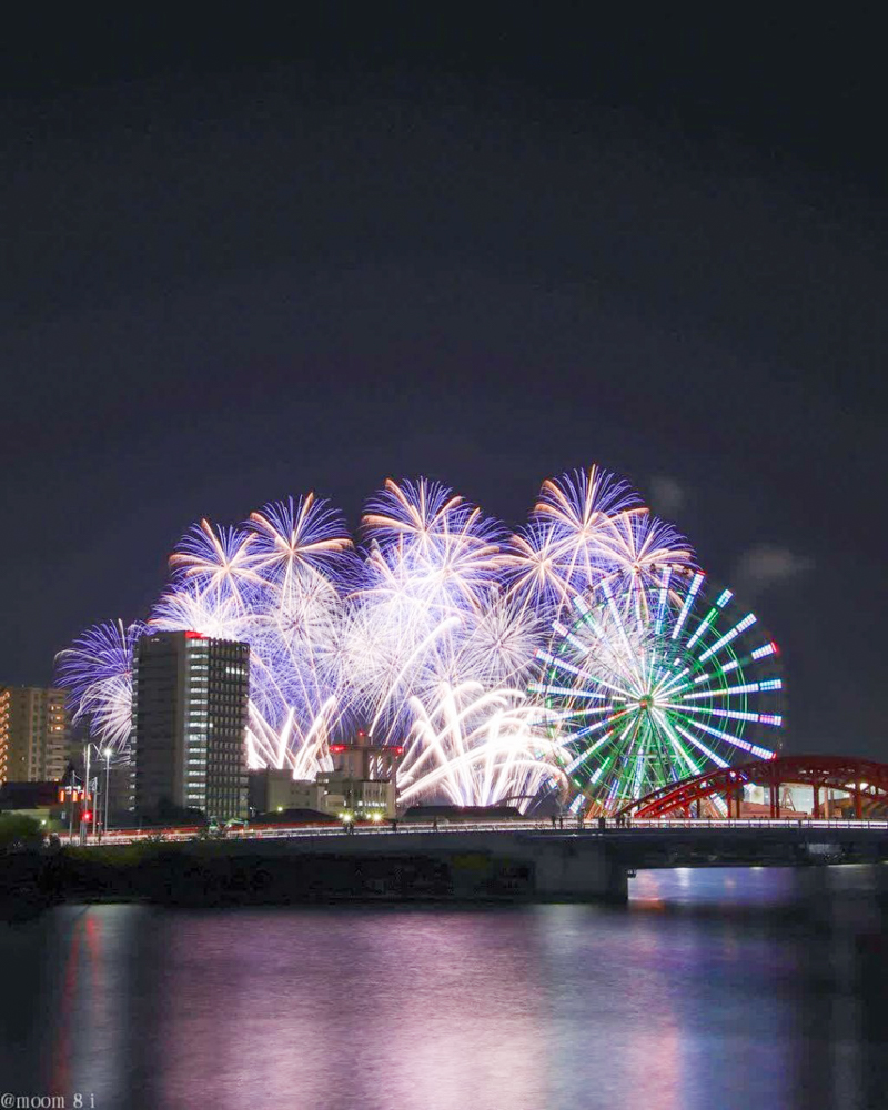 名古屋港ガーデンふ頭、名港水上芸術花火、8月、名古屋市港区の観光・撮影スポットの画像と写真