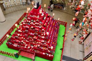 瀬戸蔵ミュージアム　ひな祭り,千代紙のつるし飾り,2月春、愛知県瀬戸市の観光・撮影スポットの画像と写真