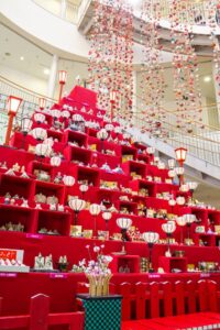 瀬戸蔵ミュージアム　ひな祭り,千代紙のつるし飾り,2月春、愛知県瀬戸市の観光・撮影スポットの画像と写真