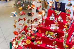 瀬戸蔵ミュージアム　ひな祭り,千代紙のつるし飾り,2月春、愛知県瀬戸市の観光・撮影スポットの画像と写真