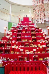 瀬戸蔵ミュージアム　ひな祭り,千代紙のつるし飾り,2月春、愛知県瀬戸市の観光・撮影スポットの画像と写真