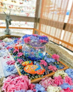 金井神社、花手水舎、あじさい、三重県いなべ市の観光・撮影スポットの名所