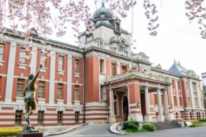 名古屋市市政資料館、しだれ桜、4月春の花、名古屋市東区の観光・撮影スポットの名所
