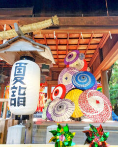 若宮神明社,、夏詣,、花手水舎、和傘、6月夏、愛知県一宮市の観光・撮影スポットの名所