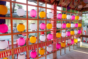 別小江神社、提灯、6月夏の花、名古屋市北区の観光・撮影スポットの画像と写真