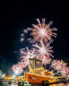 ISOGAI花火劇場in名古屋港 、名古屋港ガーデンふ頭、12月冬クリスマス、名古屋市港区の観光・撮影スポットの画像と写真