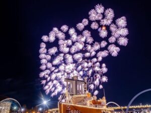 ISOGAI花火劇場in名古屋港 、名古屋港ガーデンふ頭、12月冬クリスマス、名古屋市港区の観光・撮影スポットの画像と写真