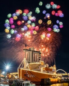 ISOGAI花火劇場in名古屋港 、名古屋港ガーデンふ頭、12月冬クリスマス、名古屋市港区の観光・撮影スポットの画像と写真
