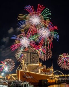 ISOGAI花火劇場in名古屋港 、名古屋港ガーデンふ頭、12月冬クリスマス、名古屋市港区の観光・撮影スポットの画像と写真