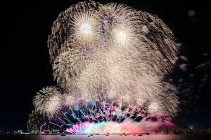 桑名水郷花火大会、7月夏、三重県桑名市の観光・撮影スポットの名所
