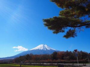 二十曲峠、富士山、11月秋、山梨県南都留郡の観光・撮影スポットの名所