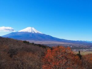 二十曲峠、富士山、11月秋、山梨県南都留郡の観光・撮影スポットの名所