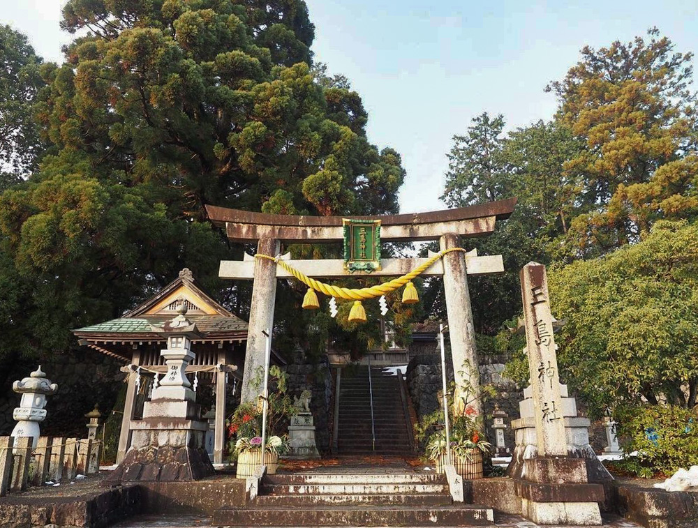 三島神社、冬景色、1月冬、滋賀県米原市の観光・撮影スポットの名所