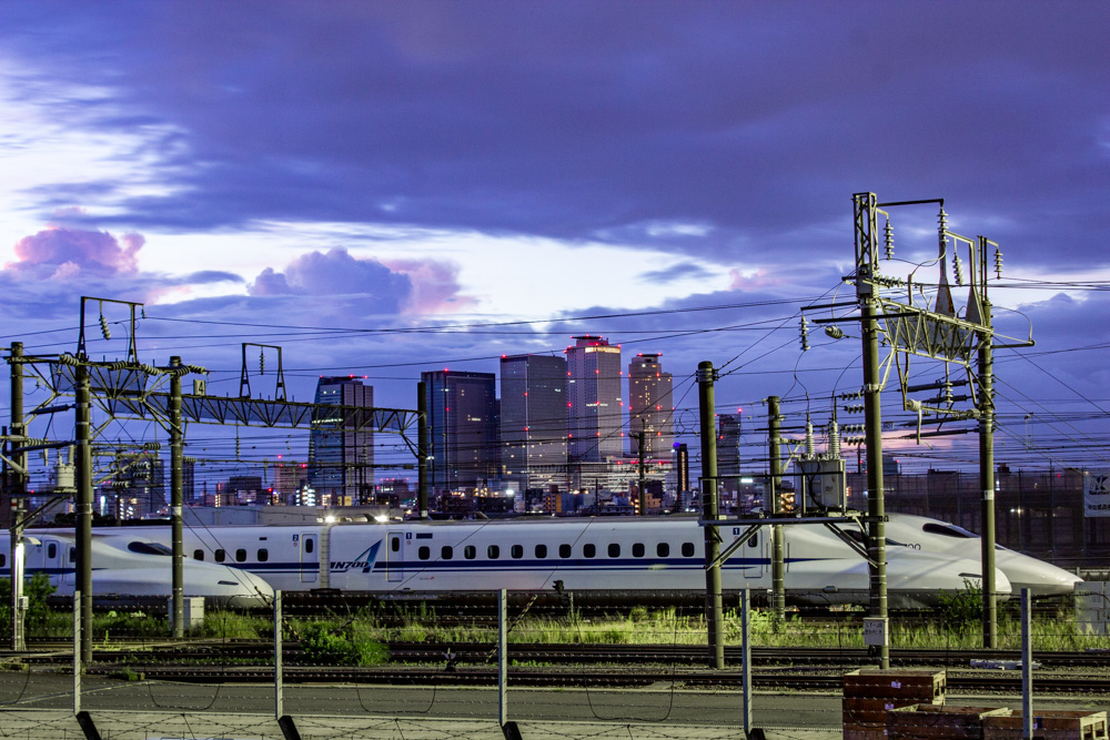 名古屋駅ビル群、名古屋新幹線車両置き場、夜景、名古屋市中村区の観光・撮影スポットの名所