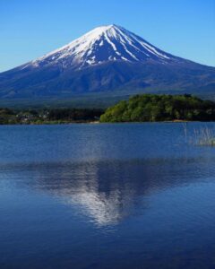 大石公園、富士山、水景色、4月春、山梨県南都留郡の観光・撮影スポットの名所