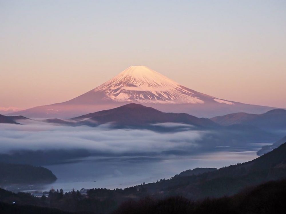 大観山、富士山、雲海、12月冬、神奈川県足柄下郡の観光・撮影スポットの名所