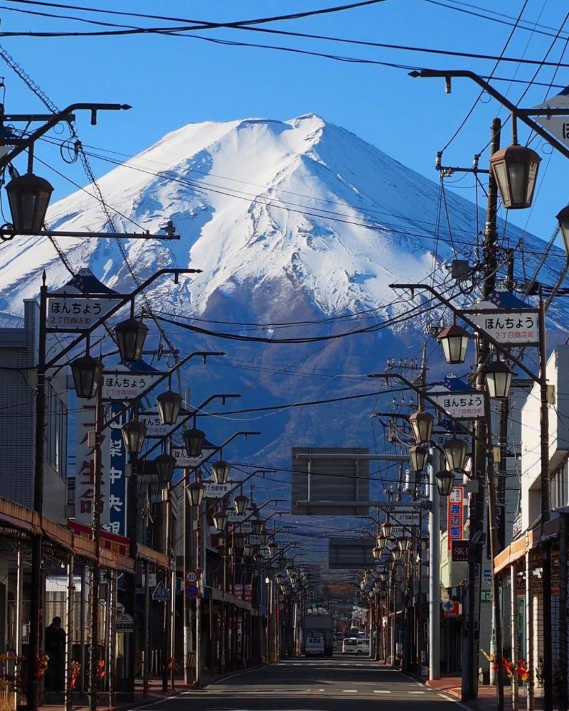 富士吉田市商店街、富士山、12月冬、富士吉田市の観光・撮影スポットの名所