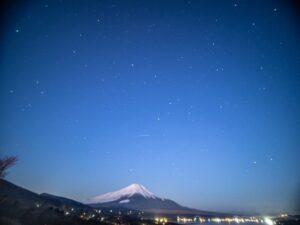 山中湖パノラマ台、星空、富士山、１月冬、山梨県南都留郡の観光・撮影スポットの名所