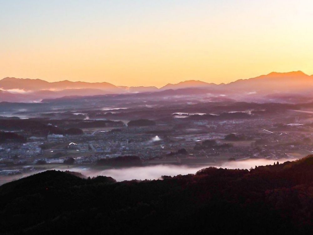 庚申山展望台、朝日、11月秋、滋賀県甲賀市の観光・撮影スポットの名所