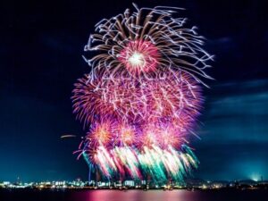 桑名水郷花火大会、7月夏、三重県桑名市の観光・撮影スポットの名所