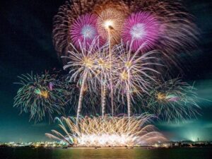 桑名水郷花火大会、7月夏、三重県桑名市の観光・撮影スポットの名所