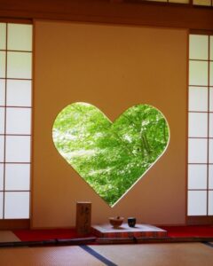 正寿院、幸せを呼ぶ窓、7月、夏、京都府綴喜郡の観光・撮影スポットの名所