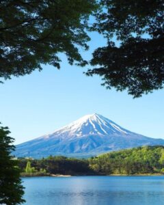 河口湖もみじ回廊付近 、富士山・河口湖・夏紅葉、5月春、山梨県南都留郡の観光・撮影スポットの名所