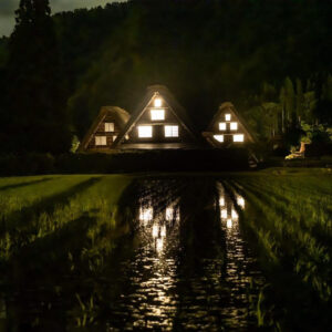 白川郷合掌造り集落、夜景、星空、夏景色、6月夏、岐阜県大野郡の観光・撮影スポットの画像と写真