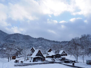 白川郷合掌造り集落、雪景色、2月冬、岐阜県大野郡の観光・撮影スポットの画像と写真