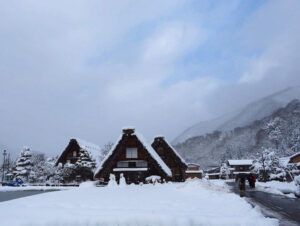 白川郷合掌造り集落、雪景色、2月冬、岐阜県大野郡の観光・撮影スポットの画像と写真