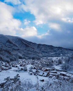 白川郷合掌造り集落、雪景色、2月冬、岐阜県大野郡の観光・撮影スポットの画像と写真
