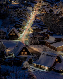 白川郷合掌造り集落、夜景、2月冬、岐阜県大野郡の観光・撮影スポットの画像と写真