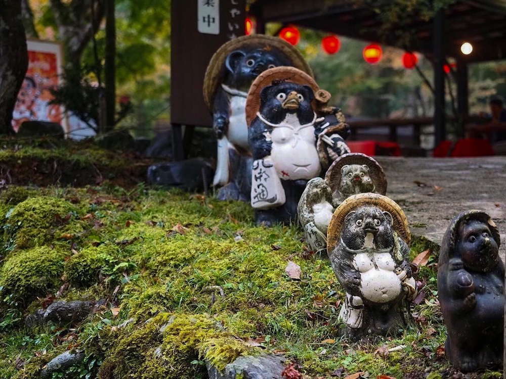 神護寺 、11月秋、京都府京都市の観光・撮影スポットの名所