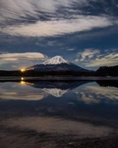 精進湖 、他手合浜、富士山、星空、12月冬、山梨県南都留郡の観光・撮影スポットの名所