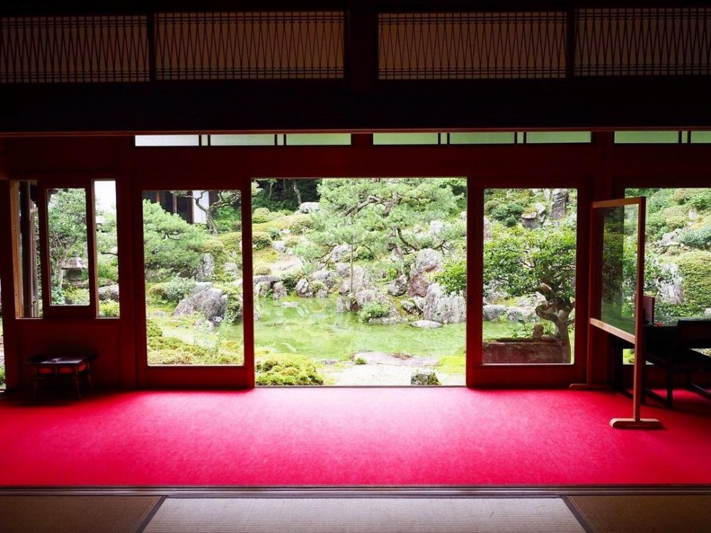 青岸寺 、夏景色、新緑、6月夏、滋賀県米原市の観光・撮影スポットの名所