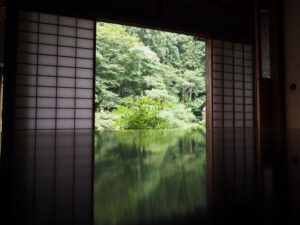 青岸寺 、夏景色、新緑、6月夏、滋賀県米原市の観光・撮影スポットの名所