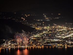 高ボッチ高原 、花火。夜景、11月秋、長野県岡谷市の観光・撮影スポットの名所