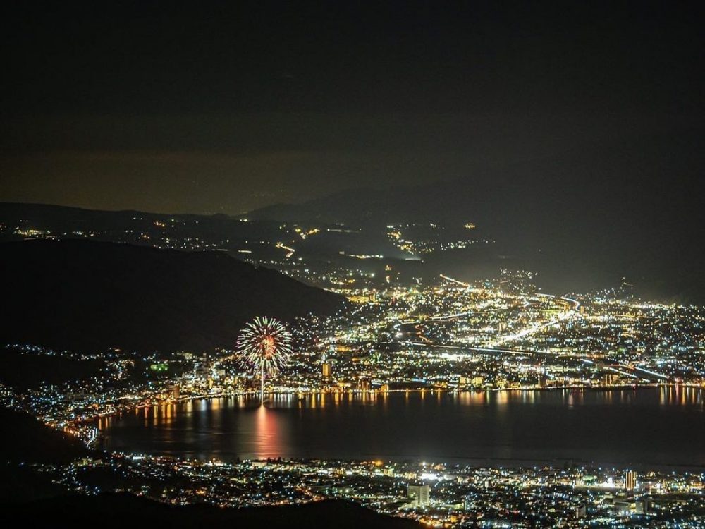 高ボッチ高原 、花火。夜景、11月秋、長野県岡谷市の観光・撮影スポットの名所