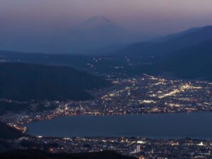 高ボッチ高原 、11月秋、長野県岡谷市の観光・撮影スポットの名所
